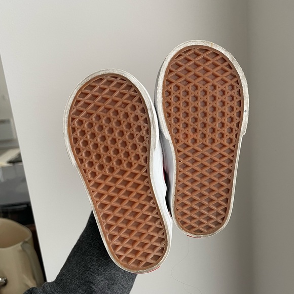 Vans X HELLO KITTY toddler sneakers - Picture 3 of 6